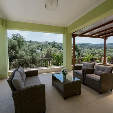 Vicula Mauras Lefkada City